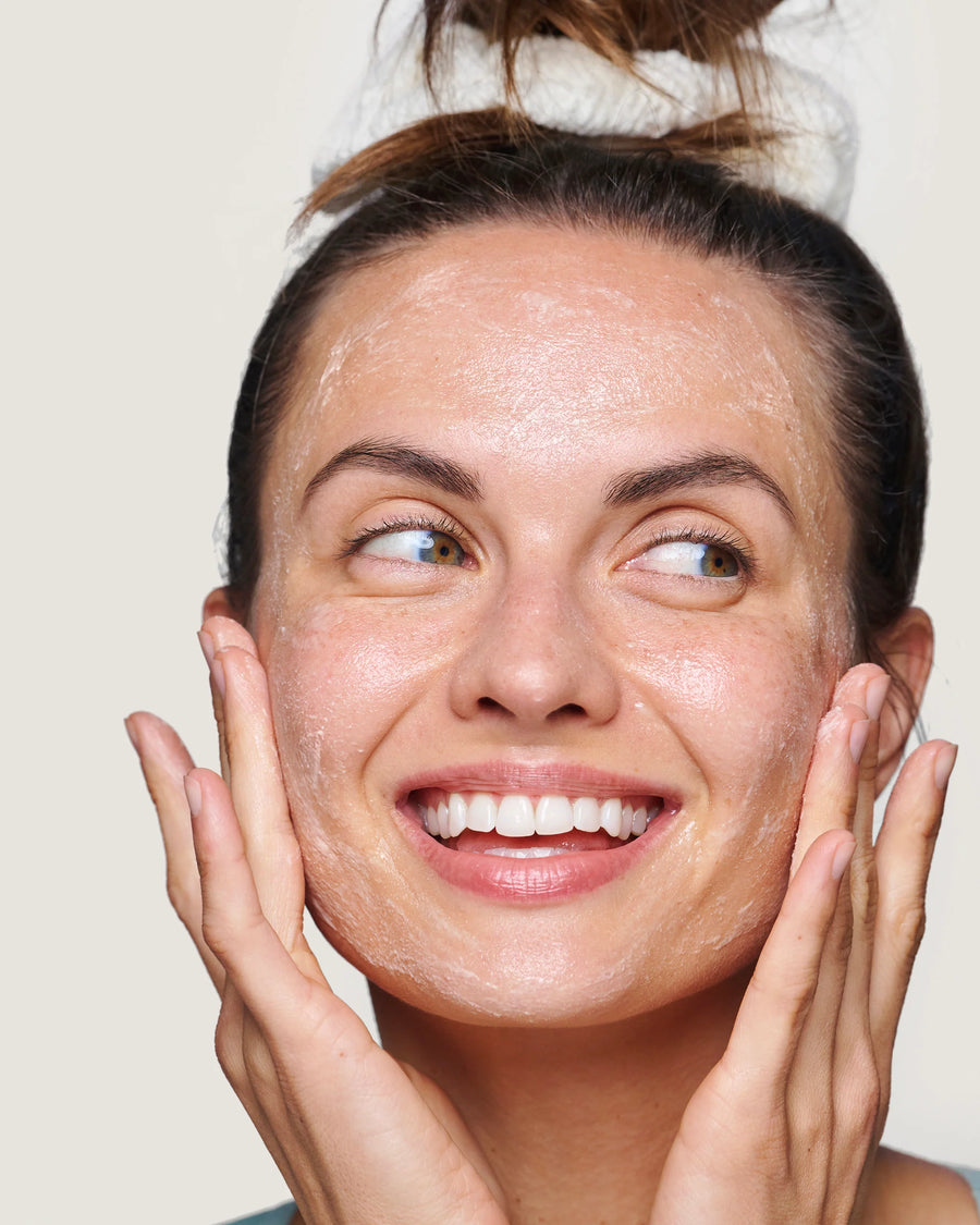 Mad Hippie - MicroDermabrasion Facial