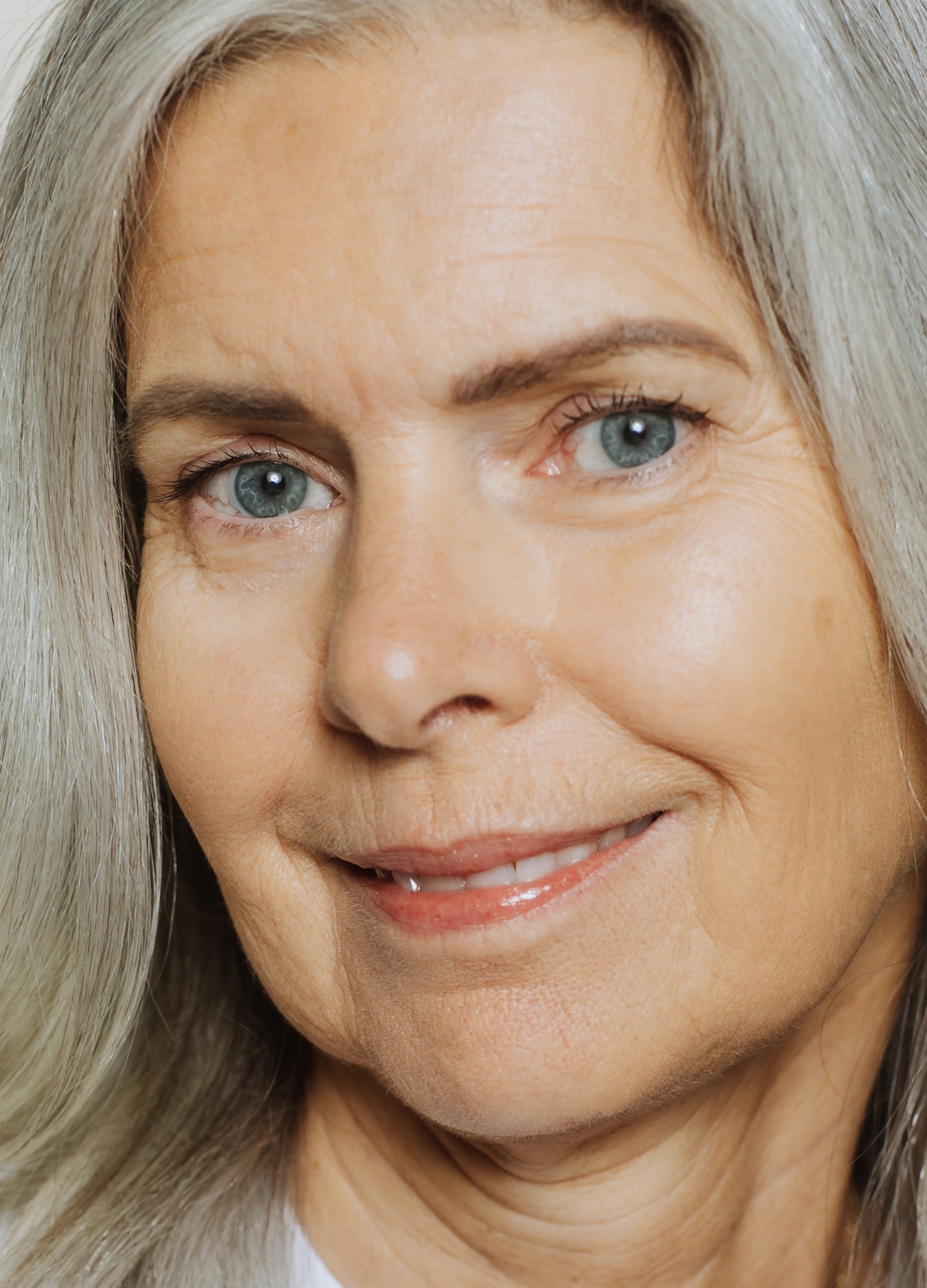 Elate Beauty-Refresh Foundation